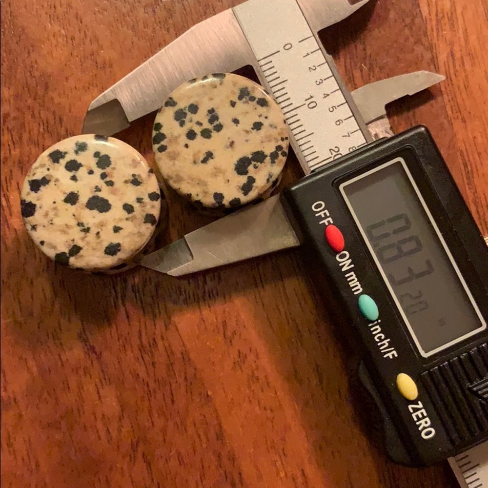 7/8” stone gauges
